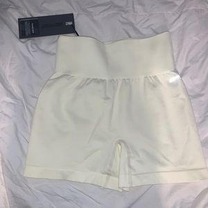 small bo+tee shorts